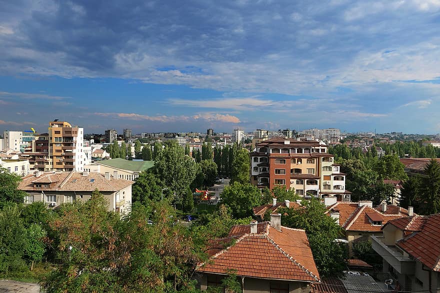 ville, Urbain, immeubles, Maisons, des arbres, ciel, Bulgarie, Haskovo