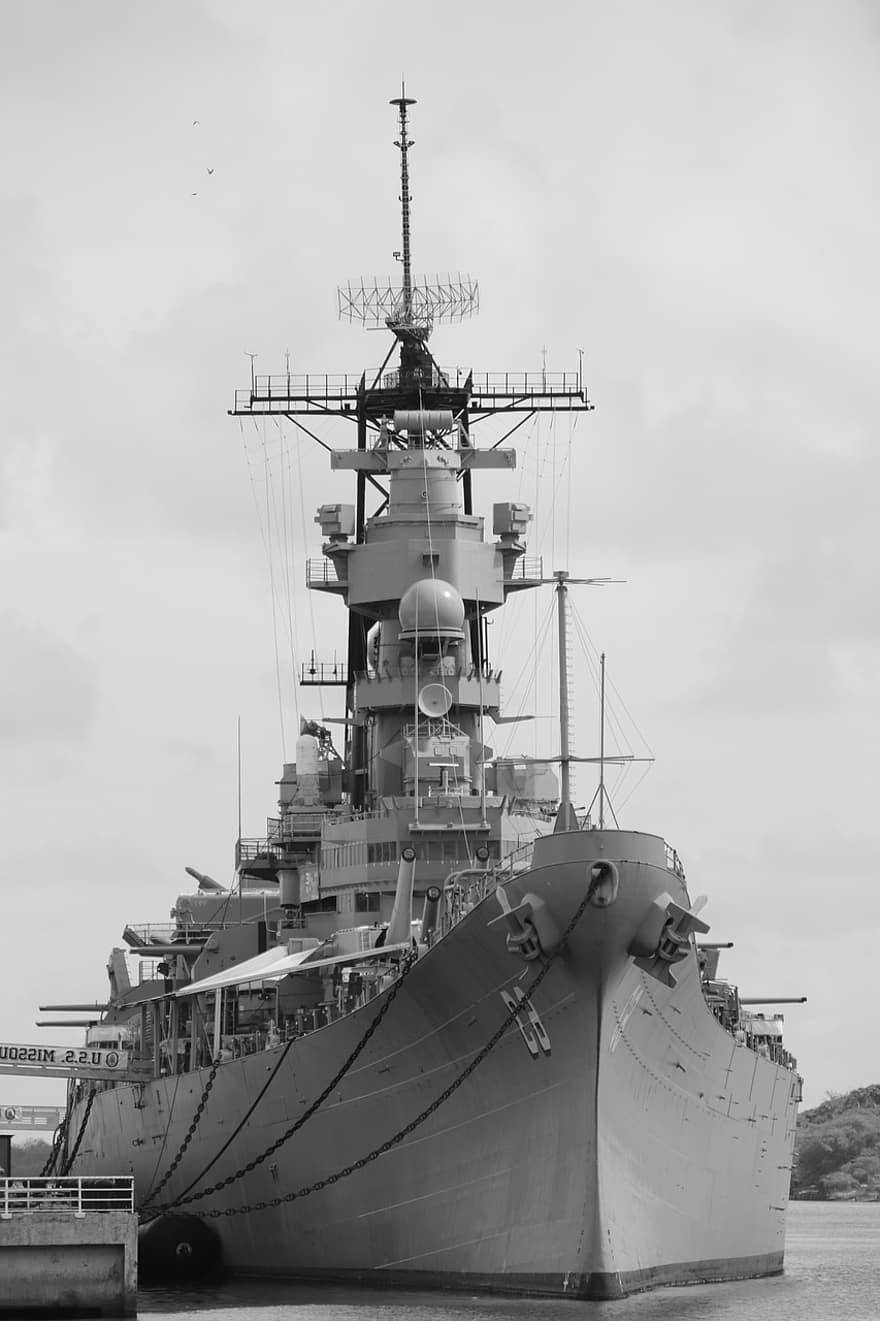 يو إس إس ميسوري ، سفينة حربية ، سفينة ، بارجة ميسوري التذكاري ، تاريخي ، الحرب العالمية الثانية ، القوات البحرية ، هونولولو