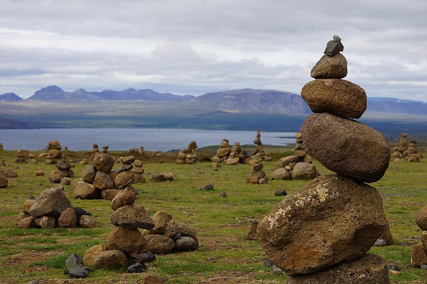 石、バランス、自然、旅行、探査、屋外、アイスランド、風景、山岳、石の彫刻、スタック