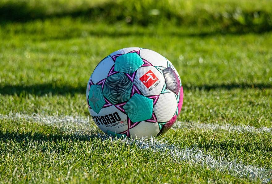 Fotbal, fotbalový míč, trávník, sport, tráva, míč, detail, zelená barva, fotbal, hraní, hřiště