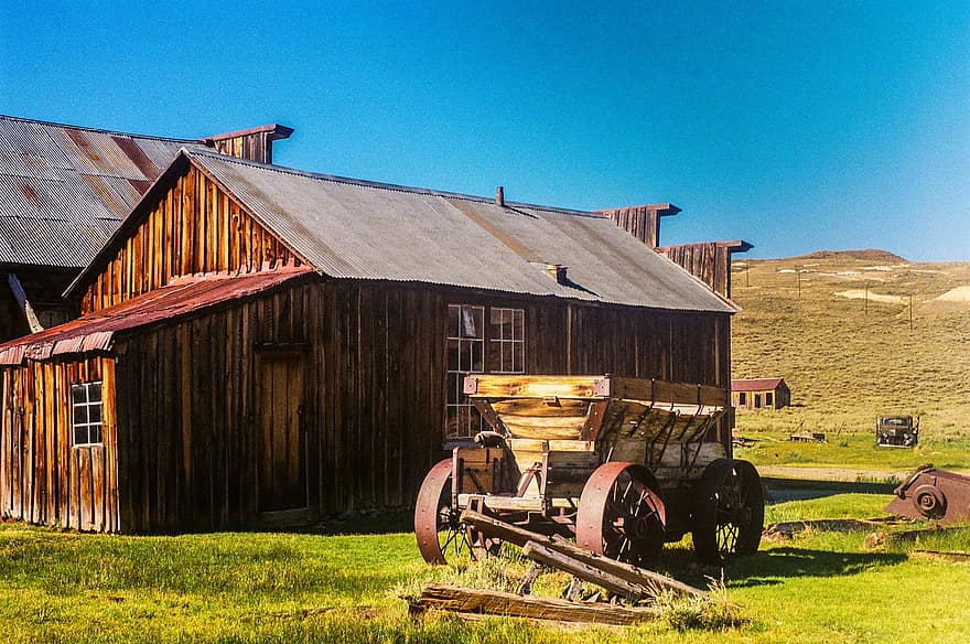 Farmhouse, Farm, Meadow, Rustic, Rural, Abandoned, California, Landscape, Nature