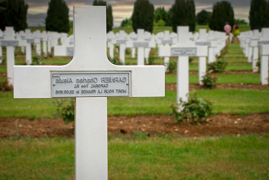 kirkegård, kirkegården, fransk militær kirkegård, krigsofre