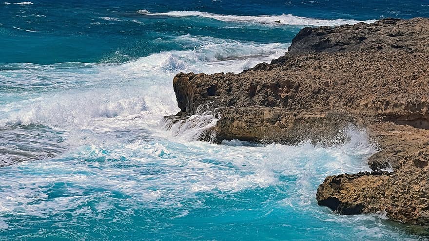 θάλασσα, κυματιστά, βράχια, θαλασσογραφία, ayia napa, κύμα, νερό, ακτογραμμή, μπλε, σπάζοντα κύματα παραλίας, βράχος