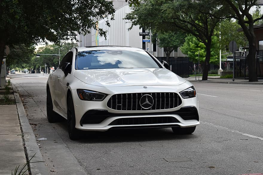Mercedes-amg GT cupê de 4 portas, carro, veículo, motor, luxo, dirigir, transporte, rua, estrada, carro esportivo, veículo branco