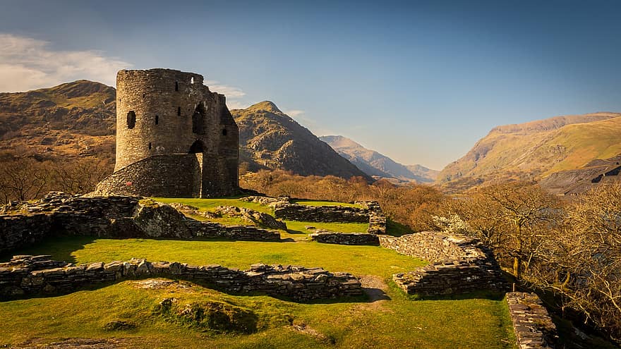 Llanberis, snowdonia, Gales, paisaje, montañas, castillo, abandonado, restos, edificio, torre, arquitectura