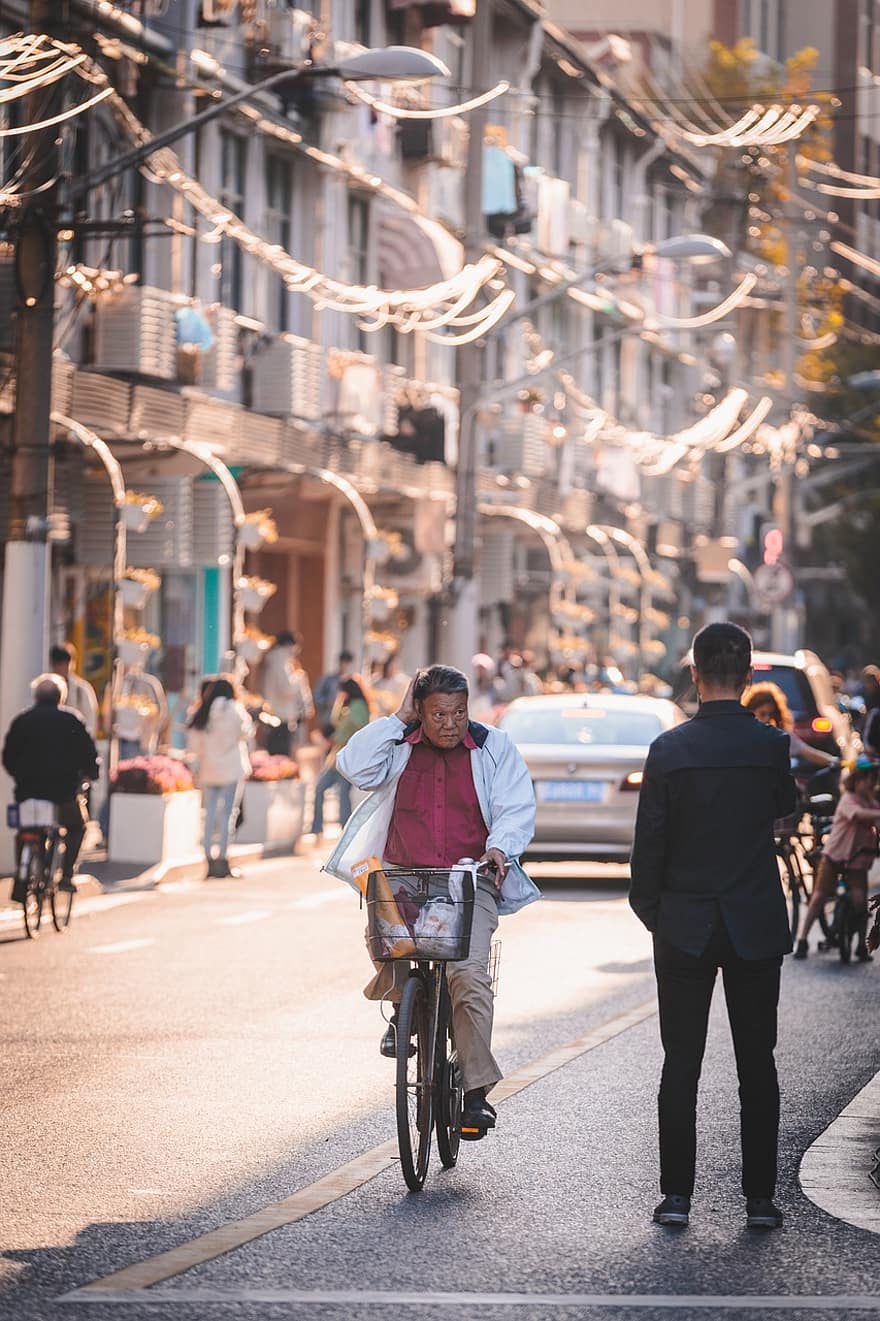 bicicleta, idoso, rua, estrada, homem, ciclismo, viagem, urbano, estilo de vida, centro da cidade, cidade