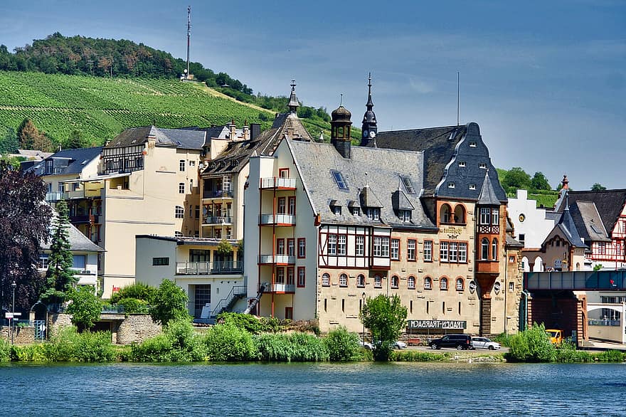 Traben-Trarbach, село, река, сгради, исторически, околност, град, речен бряг, мозелско бяло вино, Германия