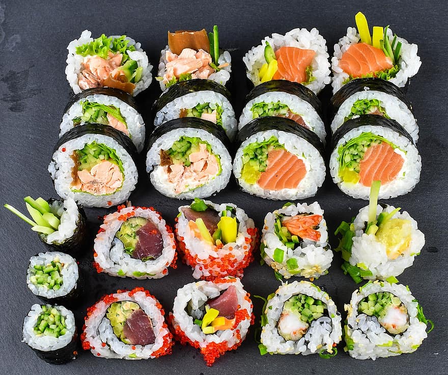суши, суши ролки, california maki, японска храна, японска кухня, калифорнийски ролки