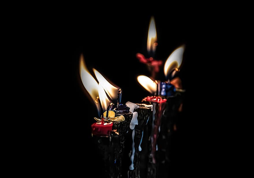 Lilin Hannukah, menorah, cahaya lilin, tradisi yahudi, Hanukkah, Lilin Meleleh, Lilin yang Meleleh, Lilin Berakhir, Hari Hanukah, perayaan, agama Yahudi