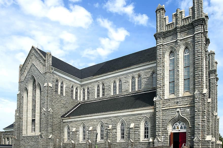 Biserica Eglise Saint Bernard, Acadian, malul francez