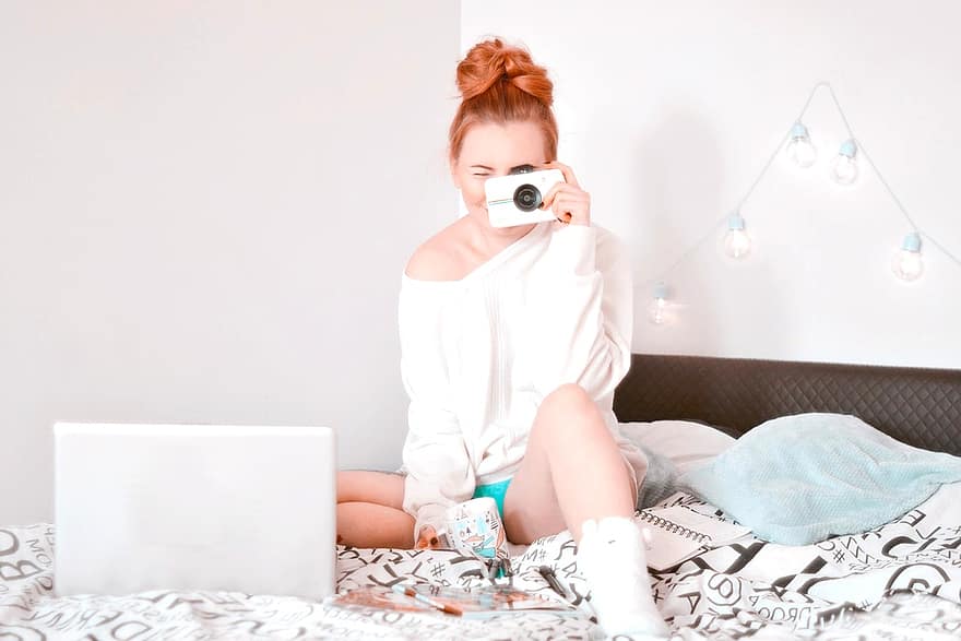Woman, Bedroom, Cozy, Taking Pictures, Laptop, Bed, Redhead