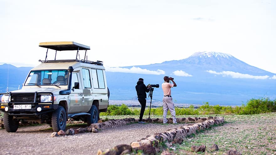アンボセリ国立公園、ケニア、野生生物写真家、自然、キリマンジャロ、風景、冒険、山、旅行、男達、休暇