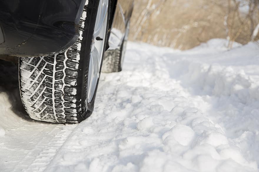 auto, la neve, inverno, pneumatico, veicolo terrestre, mezzi di trasporto, ruota, stagione, ghiaccio, avvicinamento, velocità