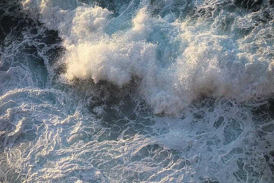 اوندا ، البحر ، ماء ، نبذة مختصرة ، المفاهيمي ، غاضب المعبود