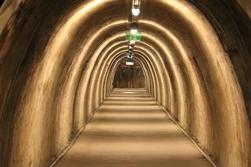 подземен тунел, пасаж, инфраструктура, градски, град, Загреб, под земята, архитектура, точка на изчезване, на закрито, коридор