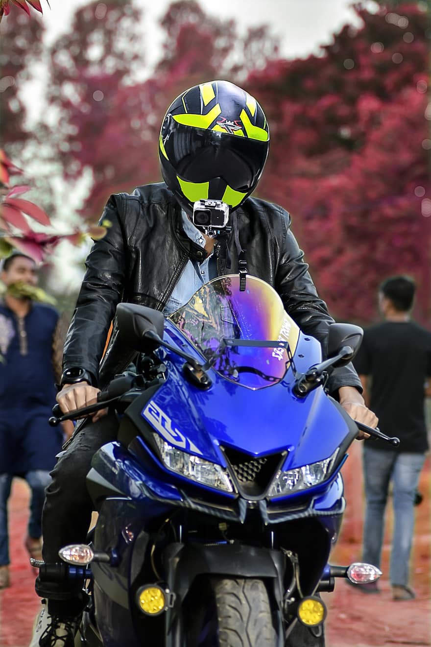 Pro Biker2022, Zēns R15 V3 ar ķiveri, Zēnu velosipēds ar ķiveri, Boy R15 V3 Blue Pro Rider, Bangladešas R15 V3 motociklists, Boy Biker Image2022, Jauns Yamaha R15 V4 2022.gads, Yamaha R15 M, R15 V3 Yamaha zēna attēls, R15 V4, r15