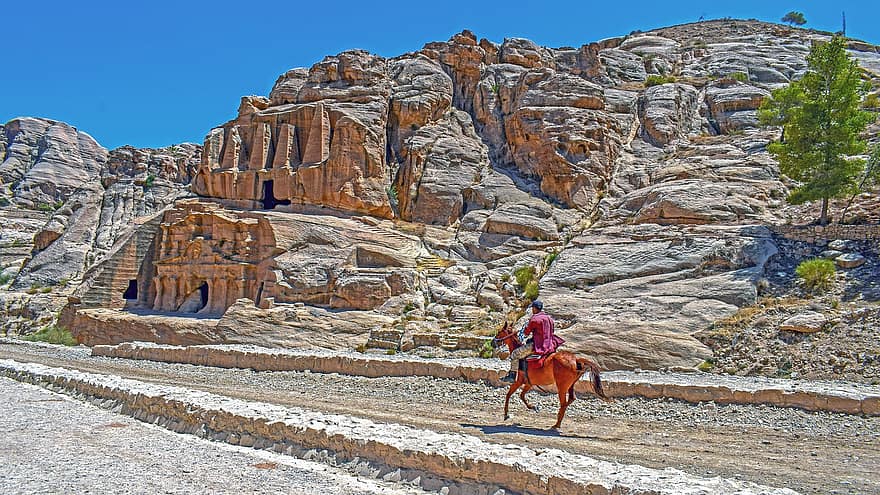 Petra, kanjoni, rotko, Jordan, arkkitehtuuri, maamerkki, aavikko, arkeologia, Unescon kulttuuriperintökohde, temppeli, matkailu