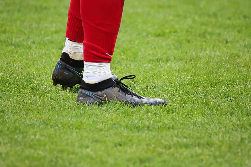 футбол, спортен, обувки, крака, ключалки, футболни обувки, поле, морава, футболно игрище, поддържа, спорт