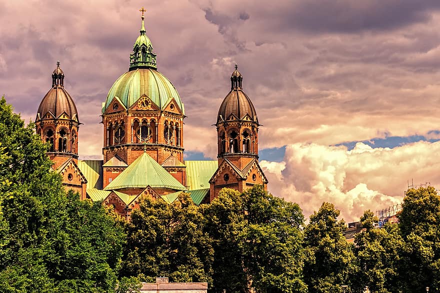 Iglesia, catedral, edificio, arquitectura, fachada, arboles, nubes, Munich, Alemania, histórico, religión