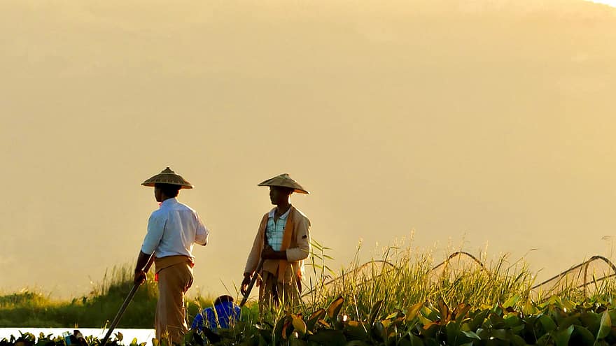 halászat, halászok, tó, halászhálók, kúpos kalap, munka, hagyomány, kultúra, vidéki, inle tó, Mianmarban