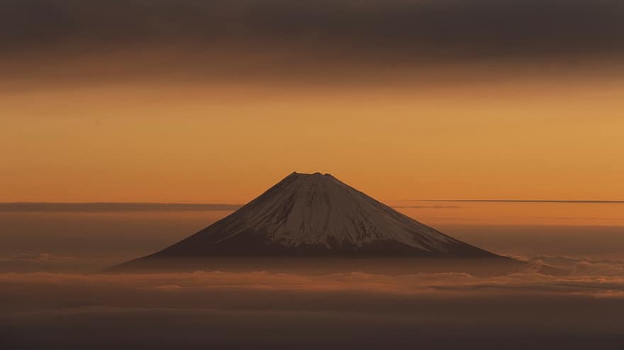 Fuji-vuori, vuori, tulivuori, pilviä, taivas, lumi, auringonlasku, hämärä, luonto, maisema, pilvi