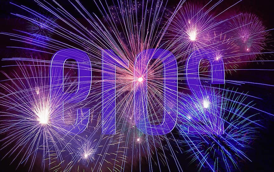 focs artificials, coet, dia d'Any Nou, cap d'any, sylvester, canvi d’any, Vigília, mitjanit, 2019, pirotècnia, brillant