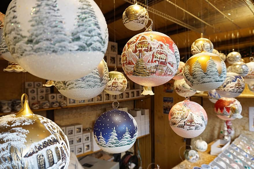 Noel marketi, Duruyordu, büfe, yılbaşı ağacı süsleri, Noel baubles, Noel dekorasyonu, Noel topları, Fotoğraf, dekorasyon, Noel süsü, kutlama