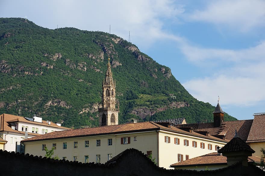 Bolzano, város, épületek, építészet, Olaszország, Európa