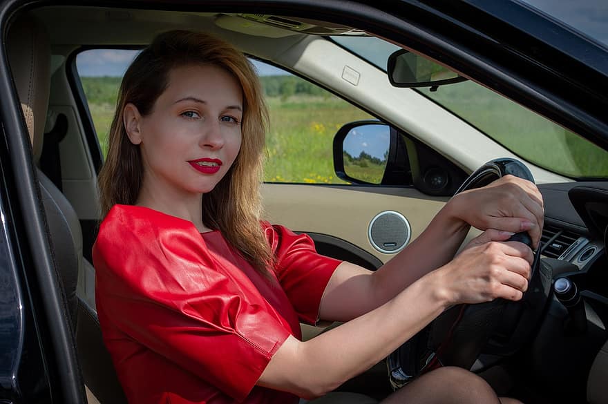 Car Lady, người lái xe, Người phụ nữ lái xe, sau tay lái, lái xe ô tô, vô lăng, ghế ngồi của tài xế, xe hơi, đàn bà, điều khiển, vận chuyển