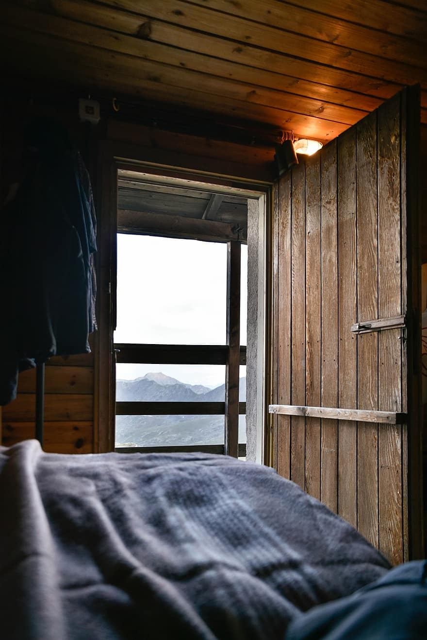 хижа, спалня, на закрито, легло, врата, къща, природа, перспектива, изглед, планини, алпийски