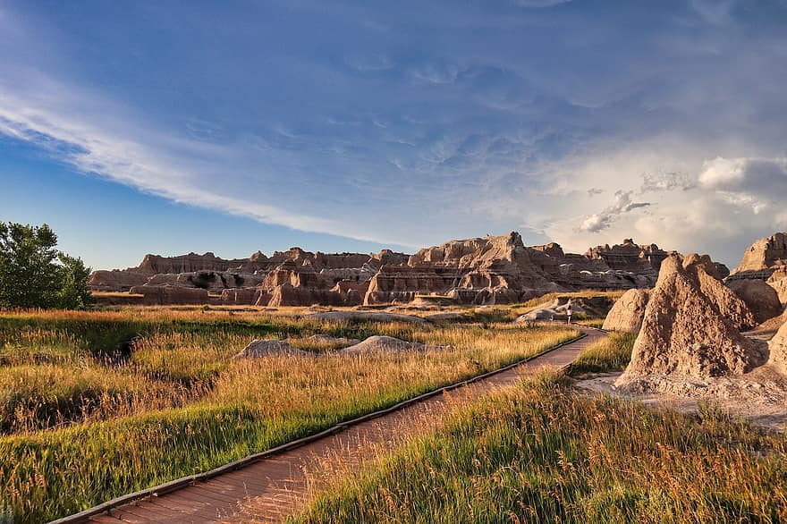 badlands, Nationaal Park, landschap, zonsondergang, gouden uur, badlands nationaal park, zuid Dakota, terpen, rotsen, steenformaties, formaties