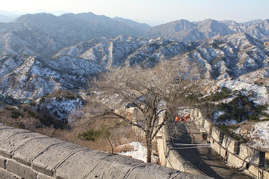 चीन की महान दीवार, बीजिंग, सर्दी, हिमपात, चीन, पर्यटकों के आकर्षण, सीमा चिन्ह, पर्वत, परिदृश्य, यात्रा, पेड़