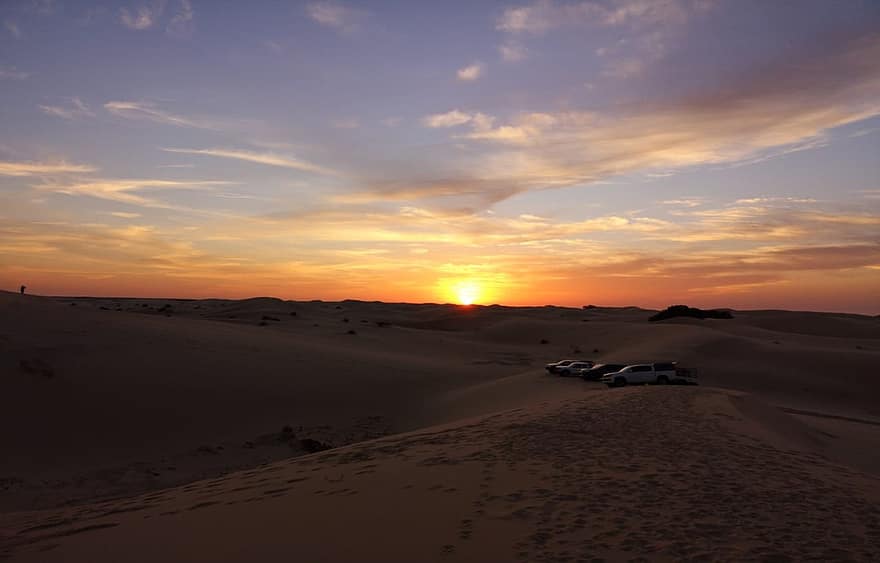Sunset, Desert, sand, landscape, sun, sand dune, sunlight, car, dusk, sunrise, dawn