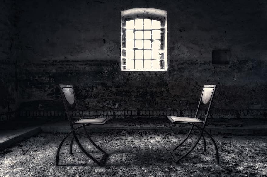 espai, interrogatori, presó, història, negre blanc, finestra, cadires, comparat amb, minimalista, obres d'art, trist