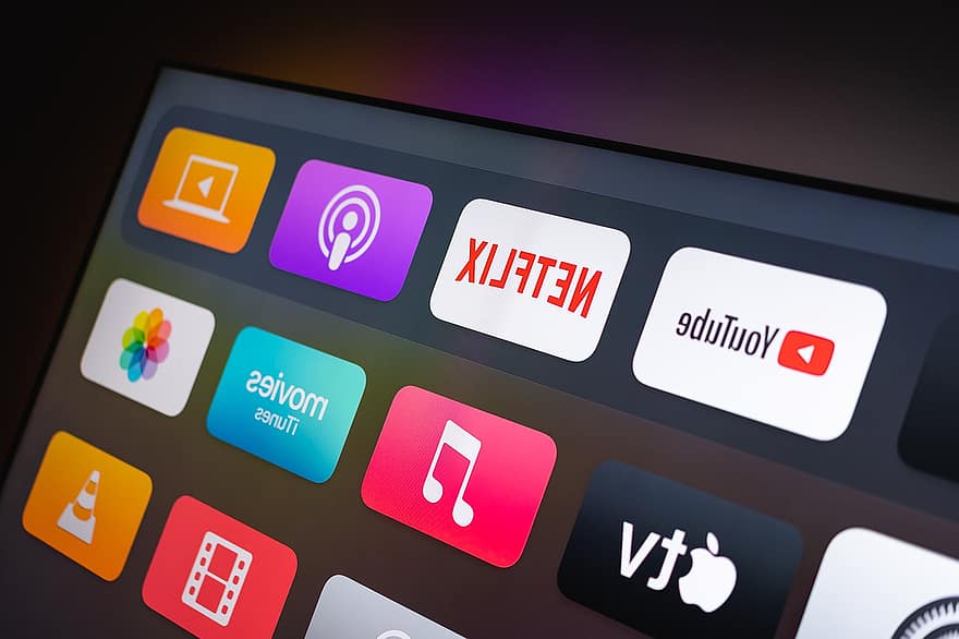 Tablet, Ipad, Applications, Youtube, Netflix, Apple Tv, Entertainment, Recreation, Movies, Series