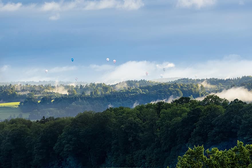 Heißluftballons, Berge, Landschaft