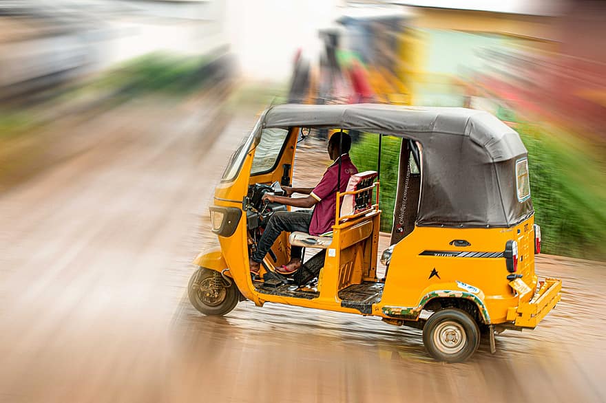 タクシー、ブルンジ、ブジュンブラ、アフリカ、シティ、通り、交通手段、輸送モード、速度、運転する、車