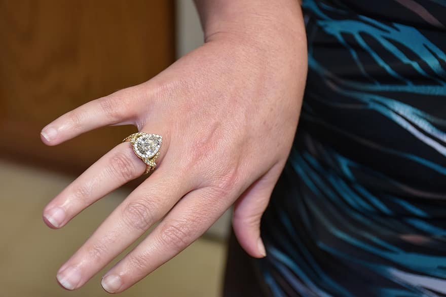 gyűrű, tartozék, ékszerek, eljegyzési gyűrű, eljegyzés, esküvő, házasság, nő, kéz, gyémánt, luxus