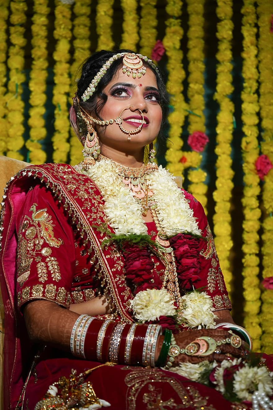 Braut, Bräutigam, Hochzeitstag, Hochzeitsshooting, indische Hochzeit, indische Braut, Indischer Bräutigam, Braut Bräutigam, vor Hochzeits, Hochzeitsporträts, Schönes indisches Mädchen