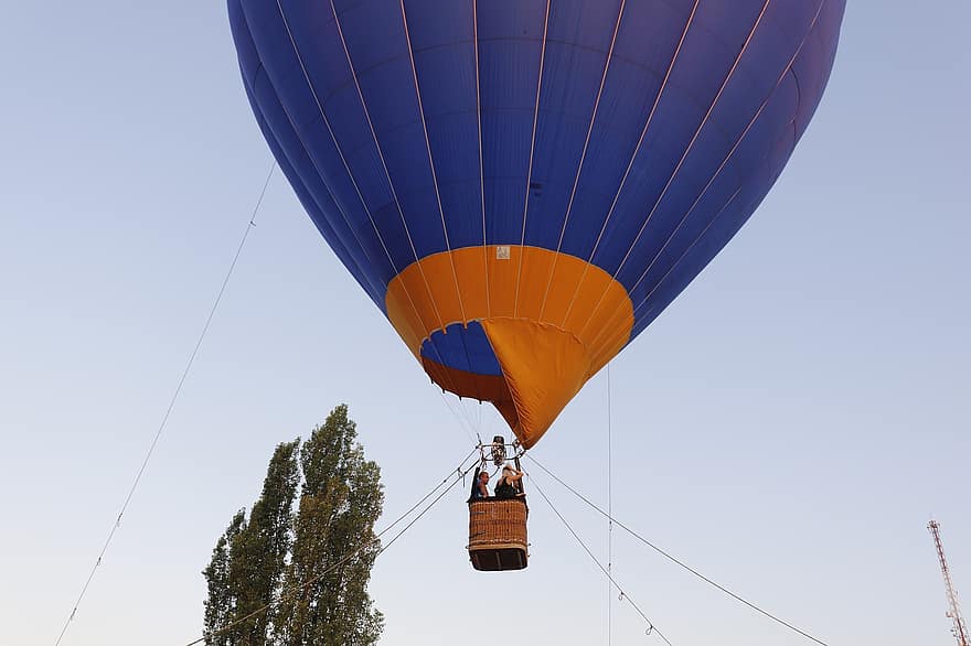 globus d'aire calent, viatjar, aventura, a l'aire lliure, transport, volant, esport, Esports extrems, activitat d'oci, recerca recreativa, blau