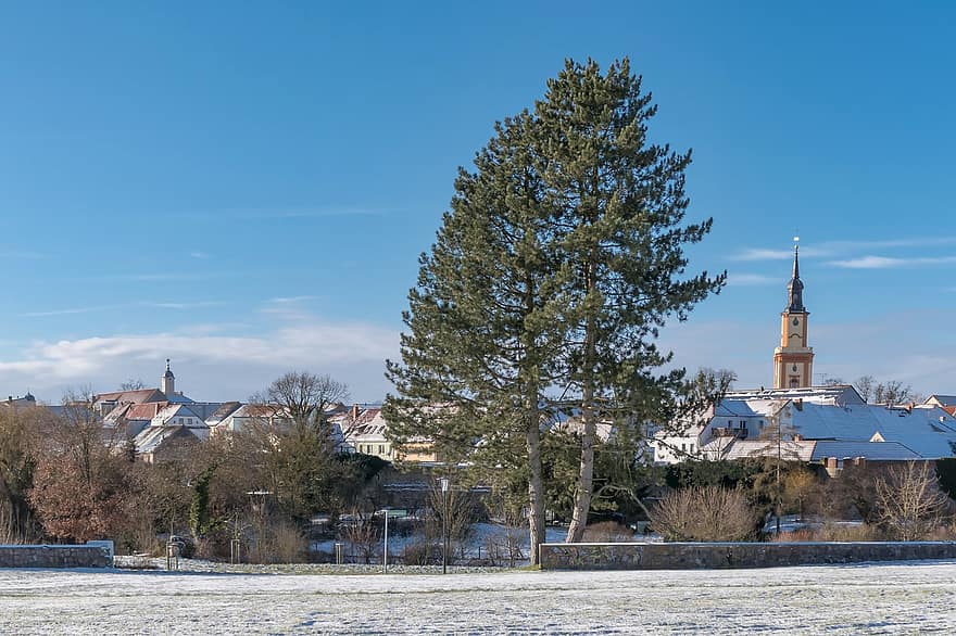 Igreja, Prefeitura, parede da cidade, neve, cidade, inverno, uckermark, Brandemburgo, turismo, viajar, Alemanha