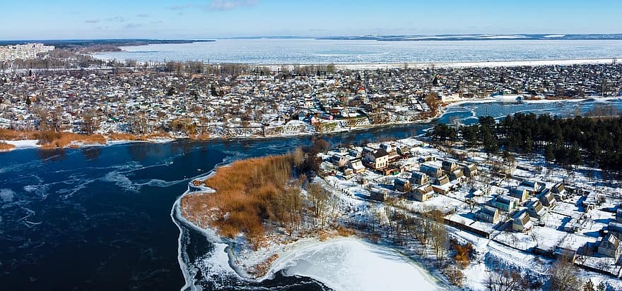 río congelado, invierno, ciudad, vista aérea, pueblo, urbano, nieve, río