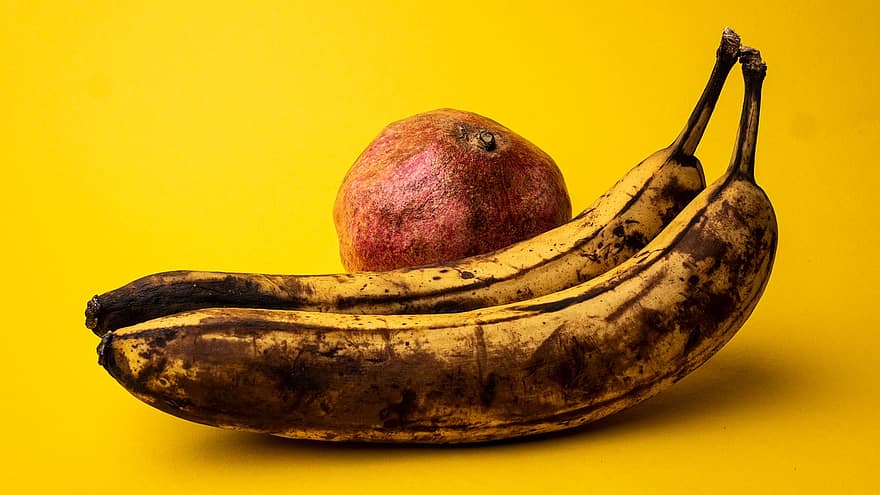 Bannan, granaattiomena, ylikypsä, hedelmät, ruoka, Täpläinen banaani, orgaaninen, terve, vitamiinit, makea, mehukas