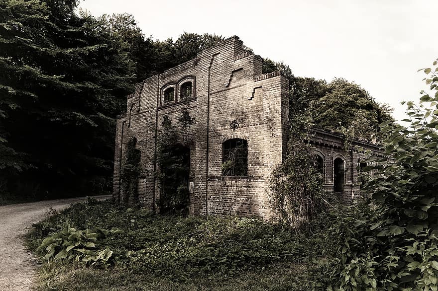 ruines, abandonné