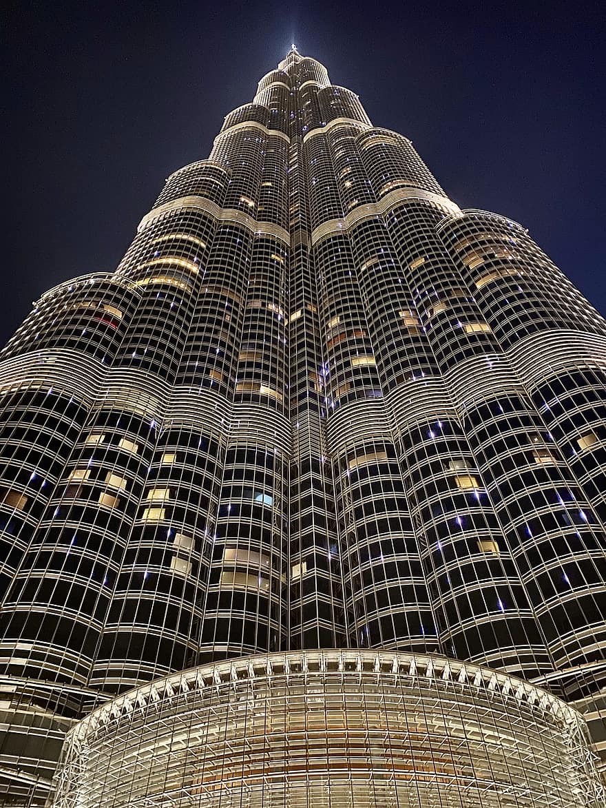Dubai, Burj Khalifa, wieżowiec, noc, Zjednoczone Emiraty Arabskie, punkt orientacyjny, architektura, oświetlony, znane miejsce, zbudowana struktura, pejzaż miejski
