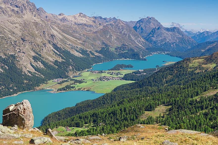 Seen, Wälder, Berge, Blick auf die Berge, Standpunkt, Gebirge, Alpen, alpin, Tal, Gebirgstal, Nadelwälder