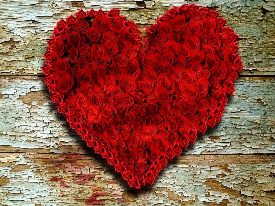 Wood, Roses, Background, Valentine's Day, Red, Blossom, Bloom, Red Rose, Rosenblatt, Bright, Heart