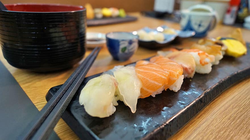 Sushi, Fish, Salmon, Tuna, Soy Sauce, Chopsticks, Dining, Asia, Gourmet, Fresh, Culture