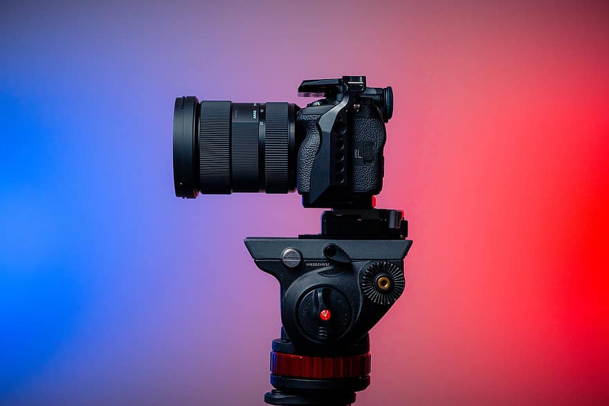 Sony камера, sony milc, дигитална камера, Цифров фотоапарат Sony, настройка на камерата, видео камера, сигма обектив, Sigma Lens 24-70, камера, графично оборудване, лещи