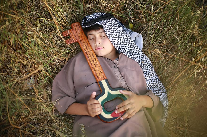 Palestina, sove, liten gutt, gaza, barndom, barn, gutter, gress, søt, én person, moro